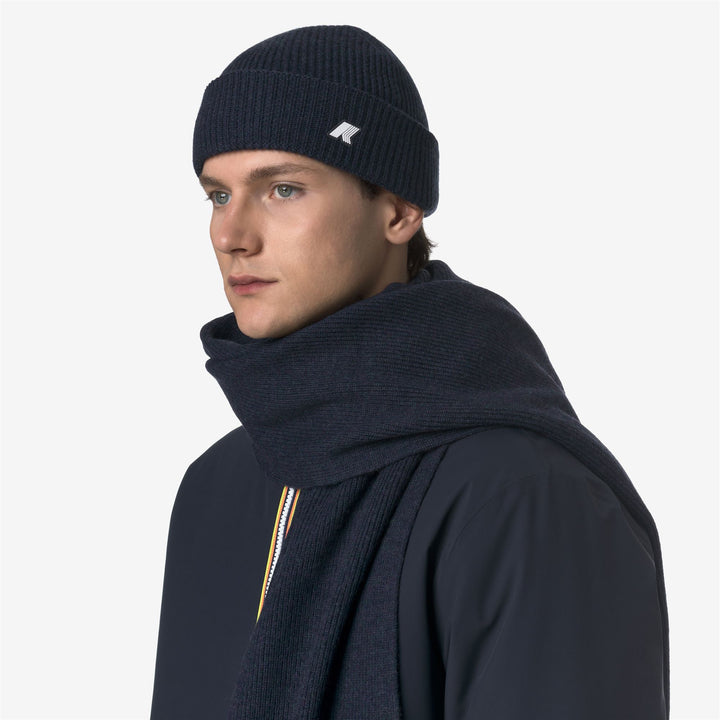 Gorro de pescador unisex de lana azul con canalé 2