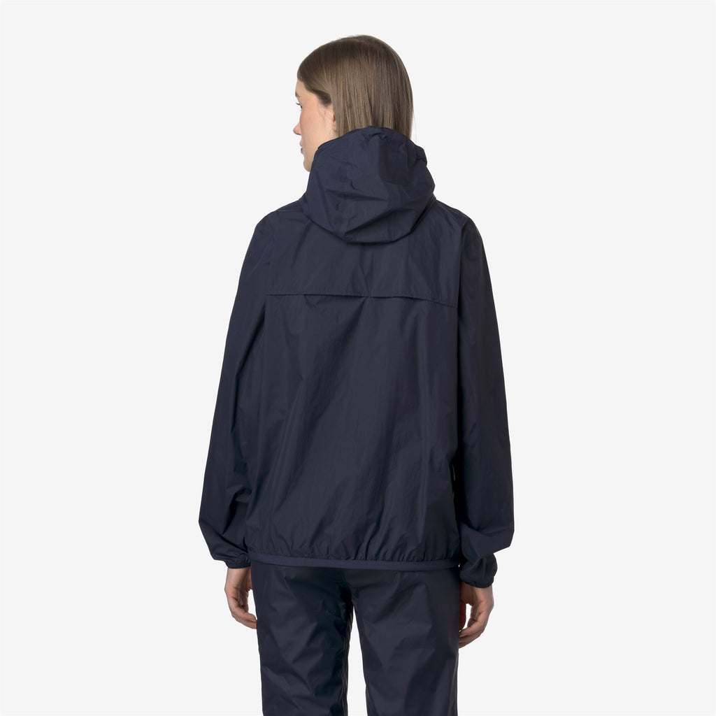 Jackets_UNISEX_LE VRAI 4.0 LEON_Mid_Blue Depth - Commercial 6