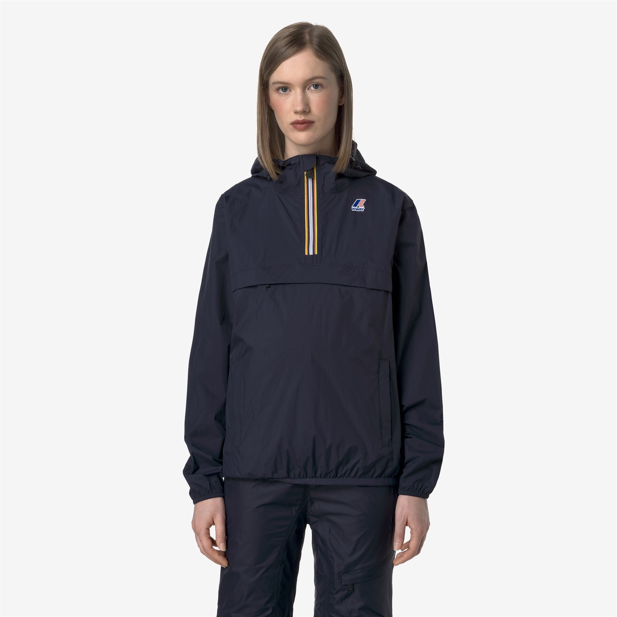 Jackets_UNISEX_LE VRAI 4.0 LEON_Mid_Blue Depth - Commercial 4