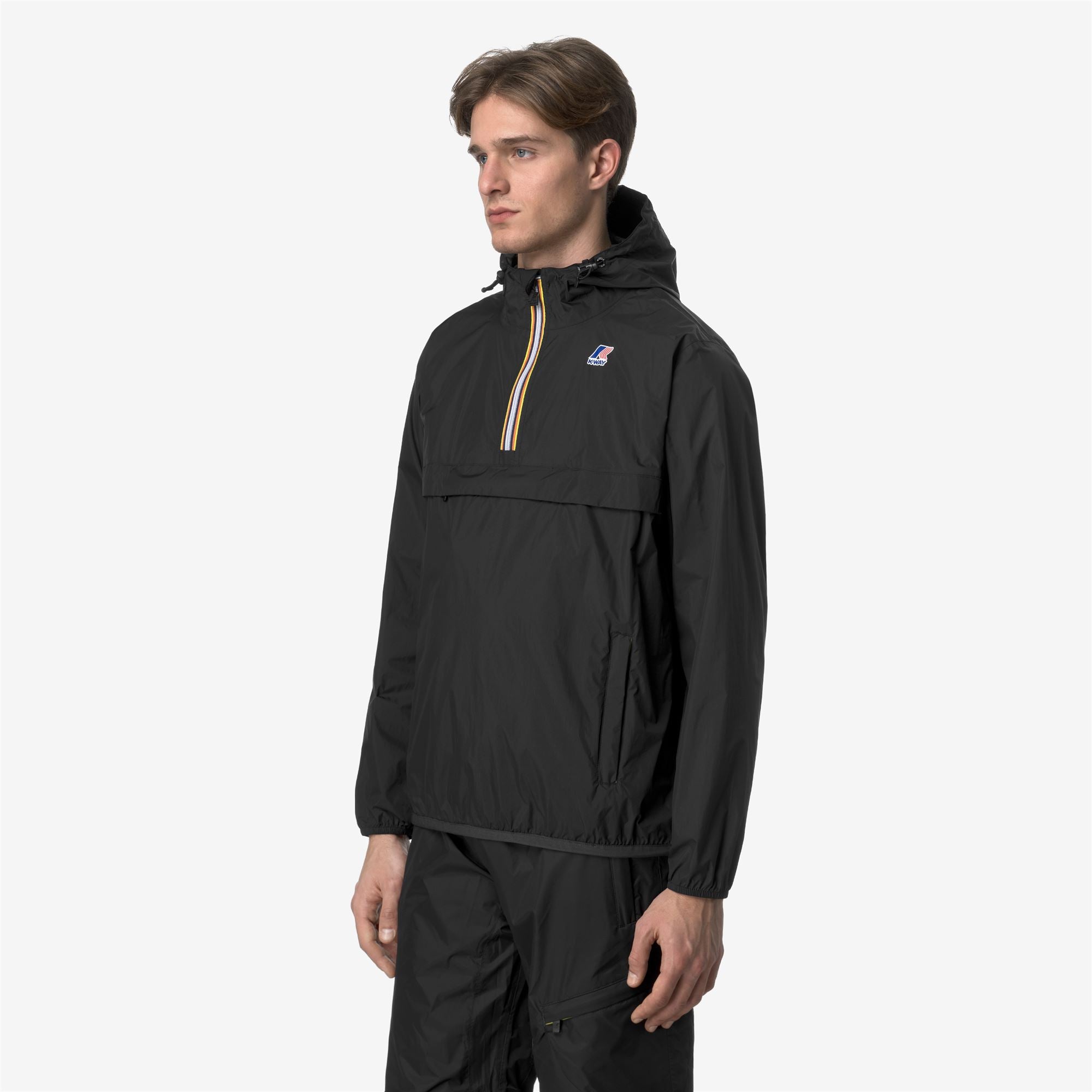 Jackets_UNISEX_LE VRAI 4.0 LEON_Mid_Black Pure - Commercial 5