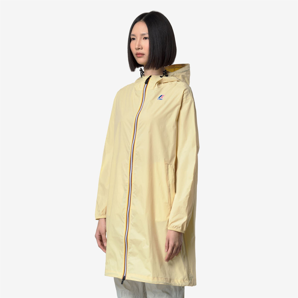 Jackets_UNISEX_LE VRAI 4.0 EIFFEL EAST_Long_Beige Parsnip - Commercial 5