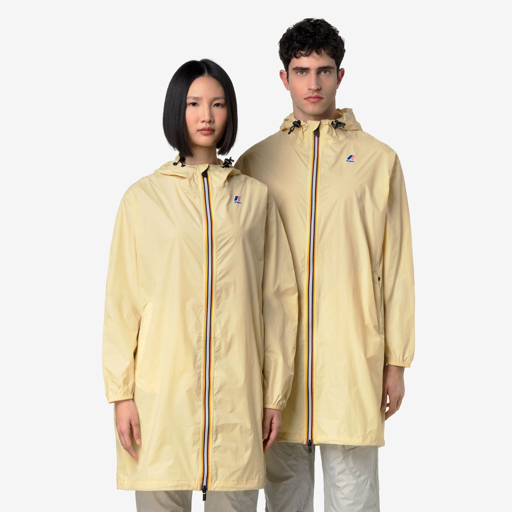 Jackets_UNISEX_LE VRAI 4.0 EIFFEL EAST_Long_Beige Parsnip - Commercial 7