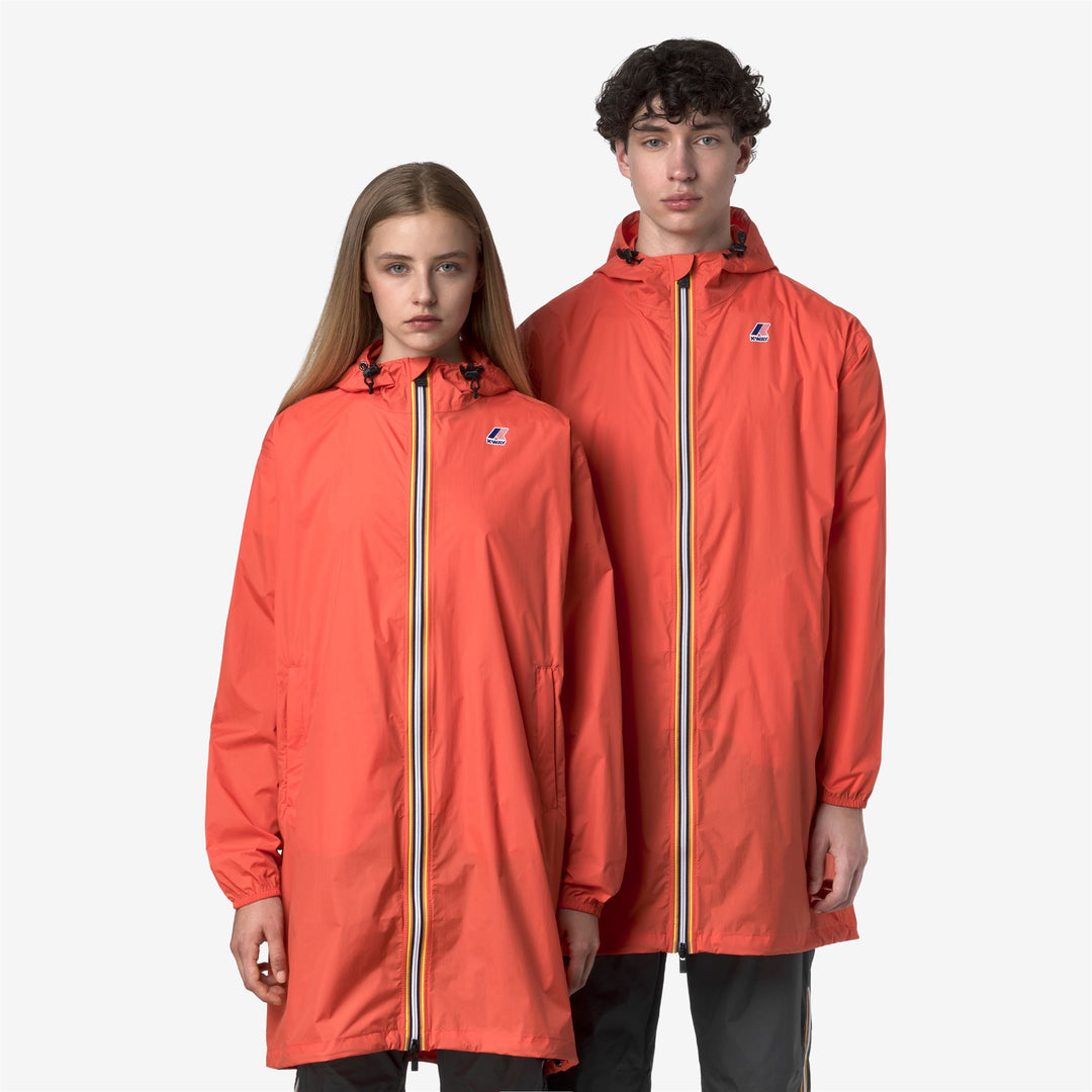 Chaqueta impermeable larga unisex naranja con diseño plegable main