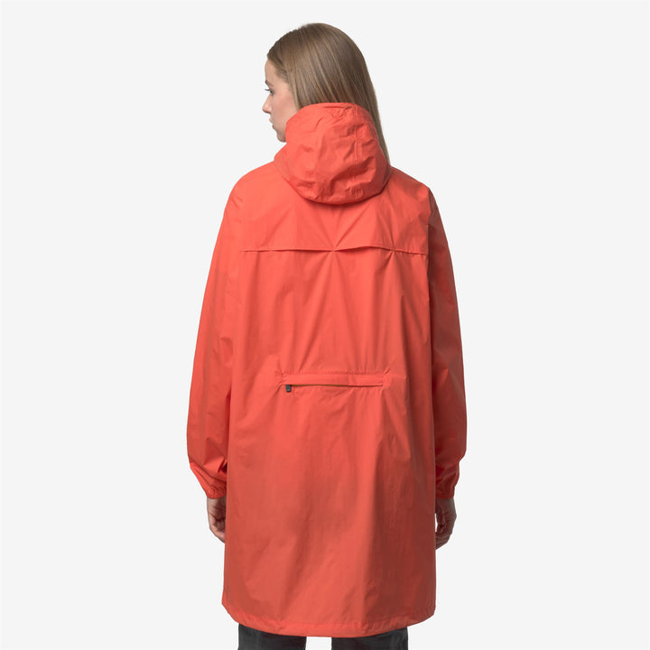 Chaqueta impermeable larga unisex naranja con diseño plegable 6