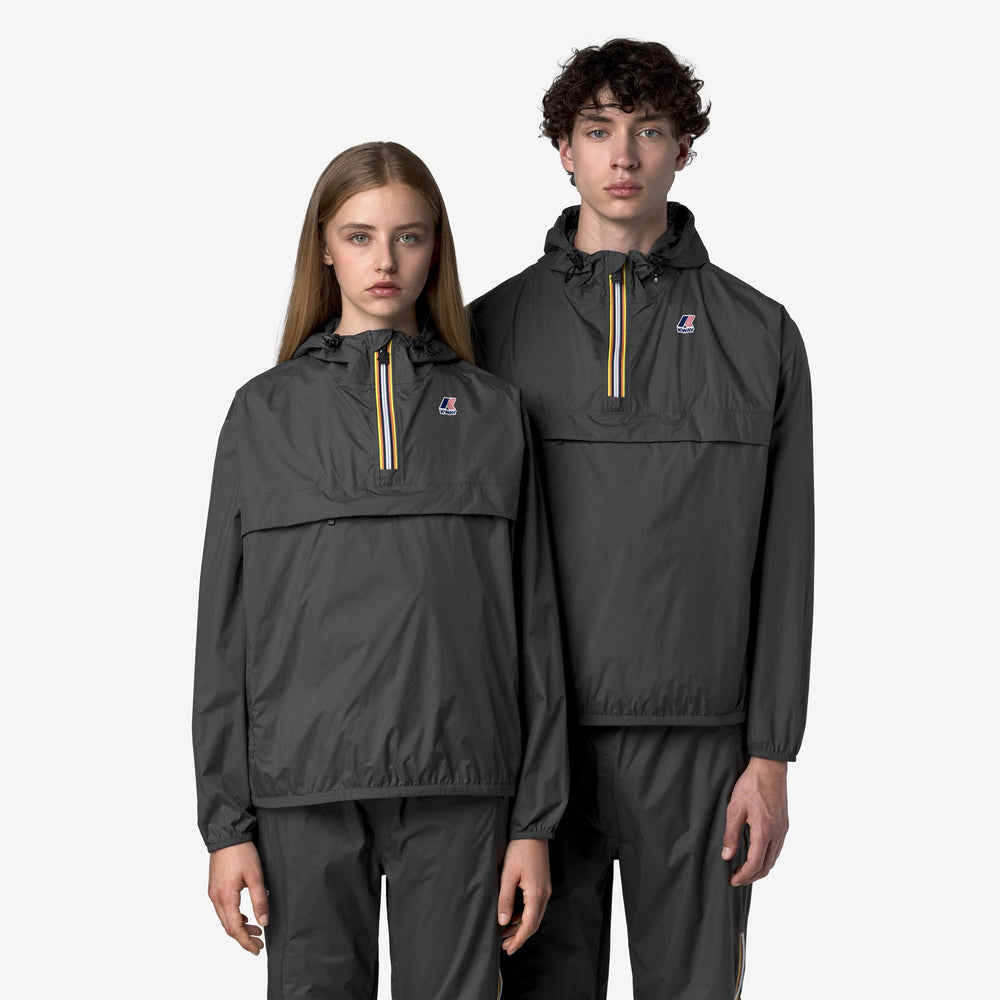 Chaqueta impermeable corta unisex gris plegable 02