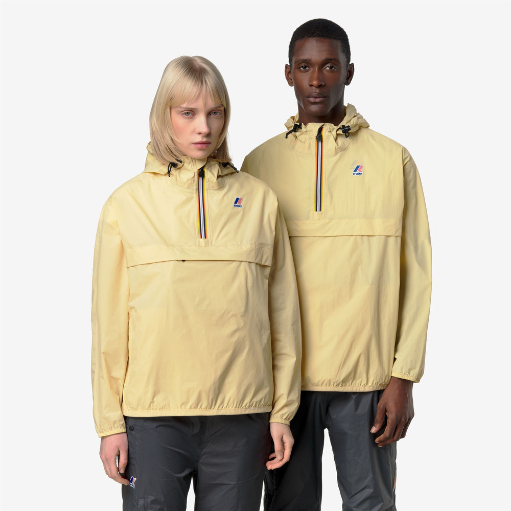 Chaqueta corta unisex impermeable beige con diseño plegable 02