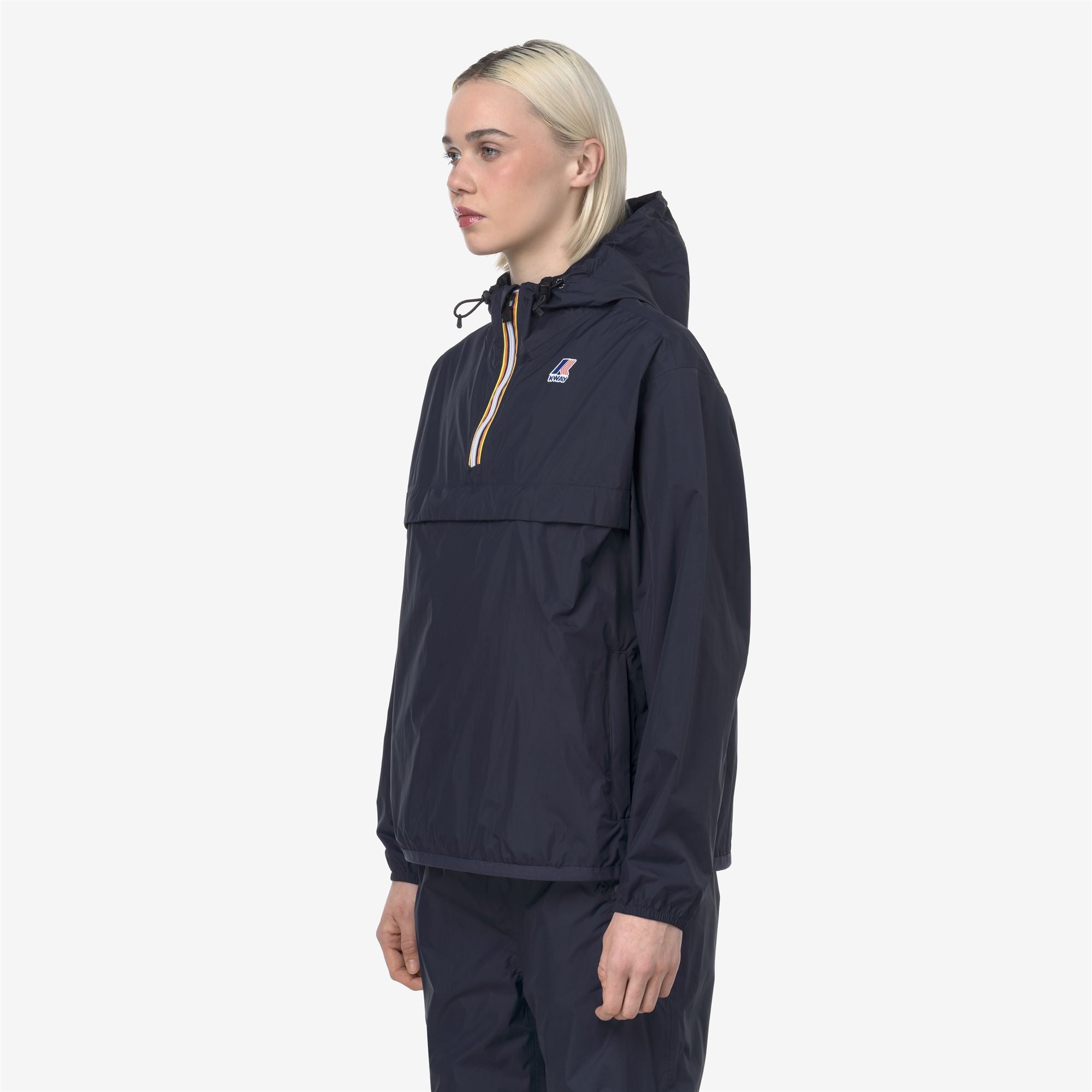 Jackets_UNISEX_LE VRAI 4.0 LEON EAST_Short_Blue Depth - Commercial 5