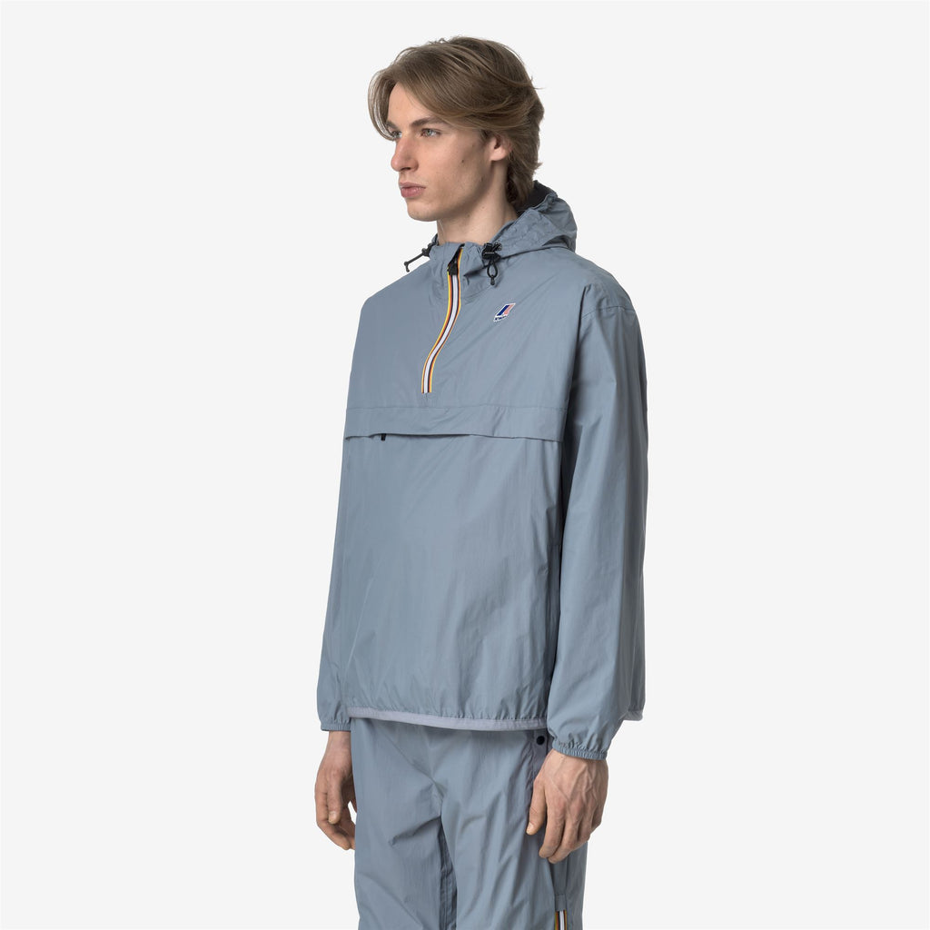 Jackets_UNISEX_LE VRAI 4.0 LEON EAST_Short_Grey Md - Commercial 5