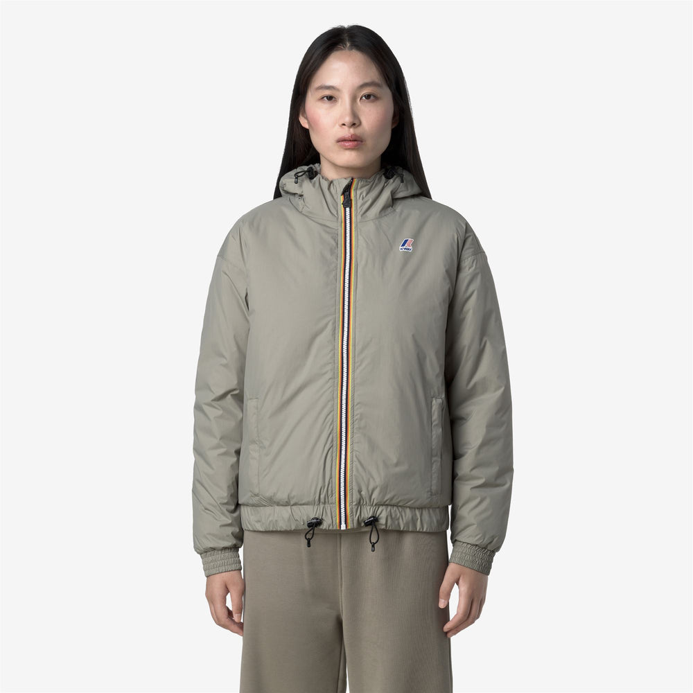 Chaqueta corta aislante con capucha para mujer, color verde 02