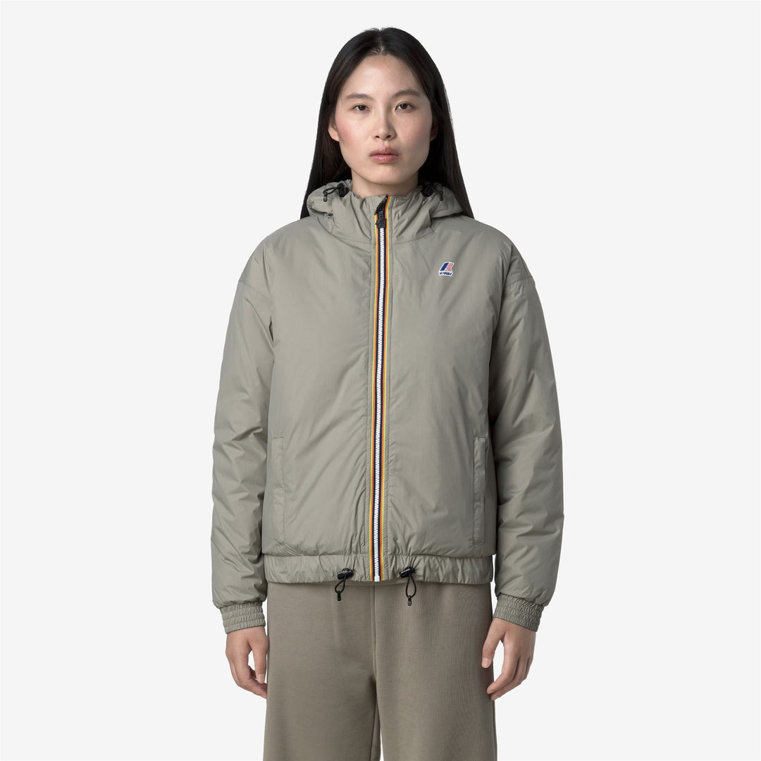 Chaqueta corta aislante con capucha para mujer, color verde main