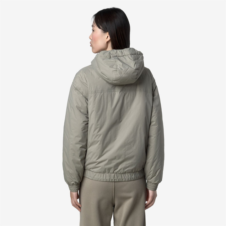 Chaqueta corta aislante con capucha para mujer, color verde 5