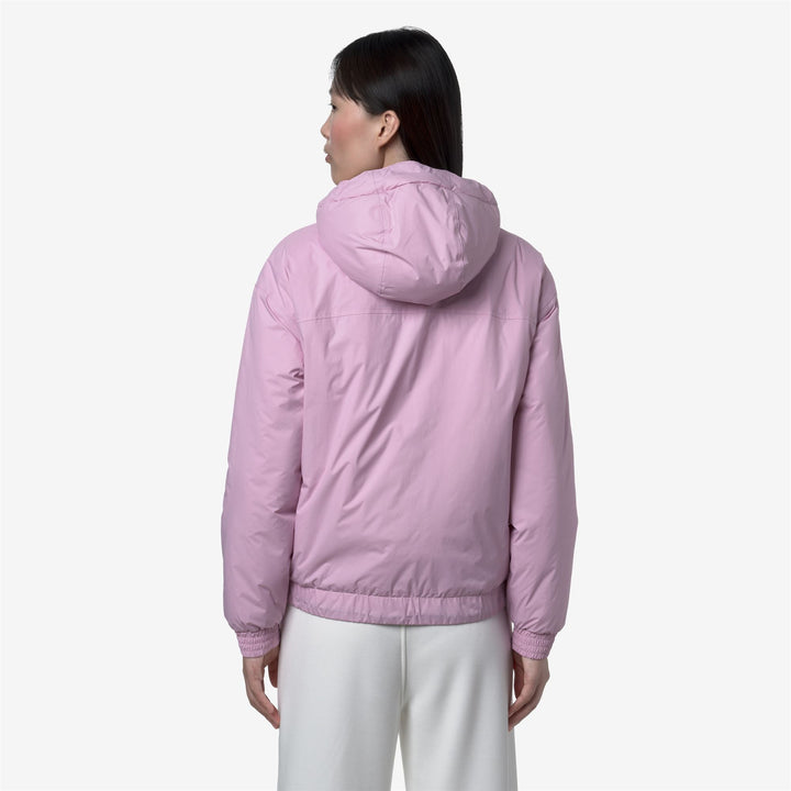 Chaqueta corta impermeable con capucha para mujer color rosa violeta 5
