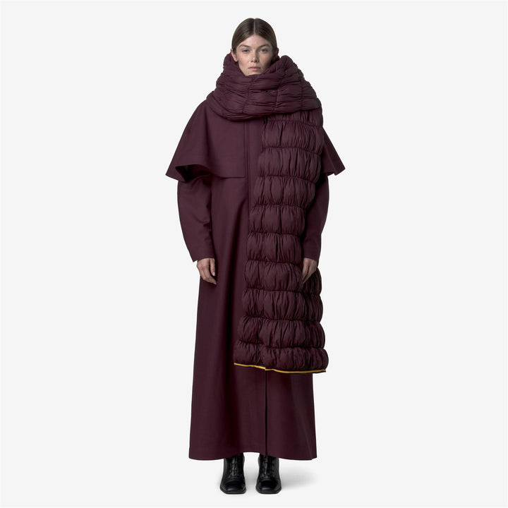 Red unisex oversized insulated scarf with quilted design 2