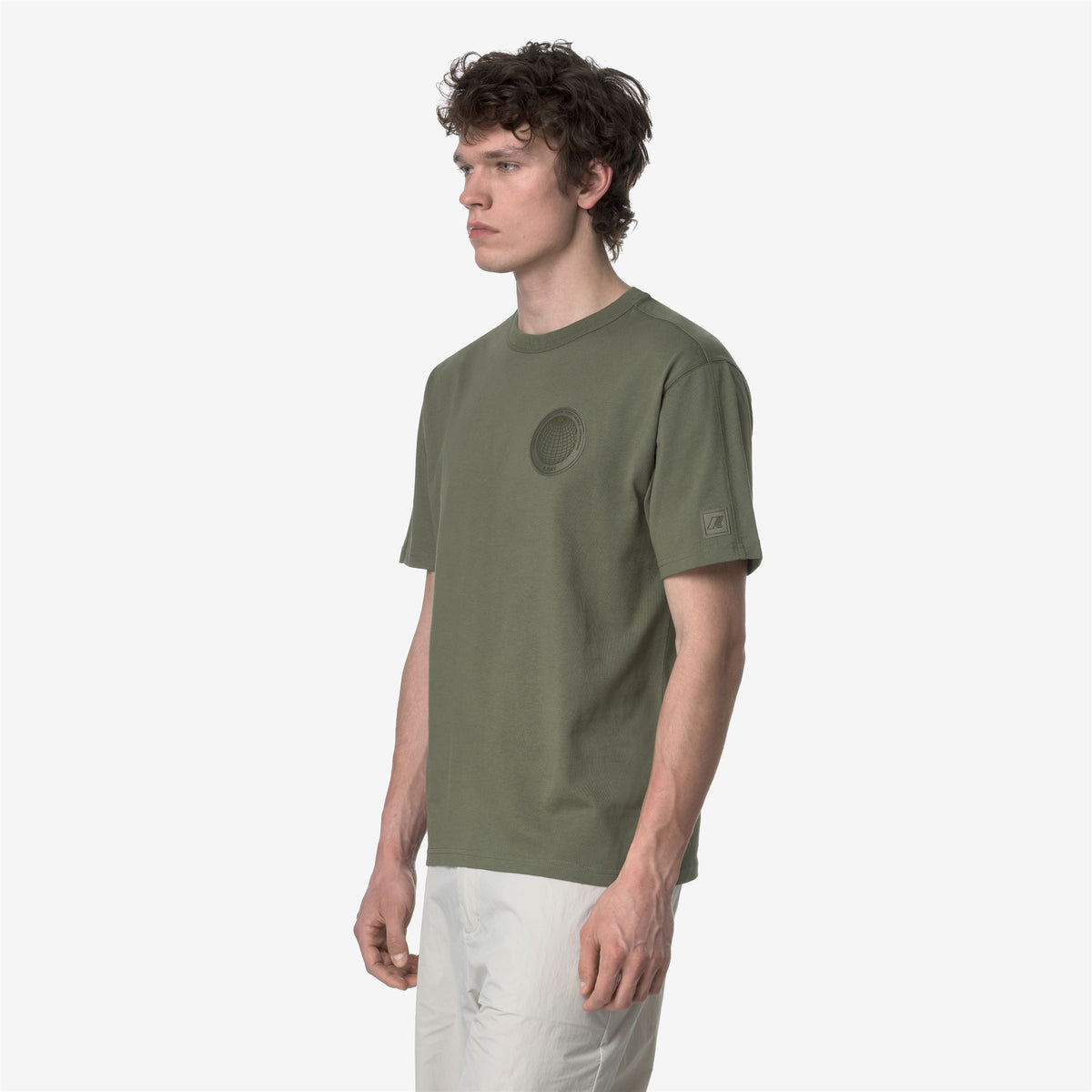 T-Shirts & Top_MAN_FANTOME CHEST LABEL_T-Shirt_Green Lichen - Commercial 5