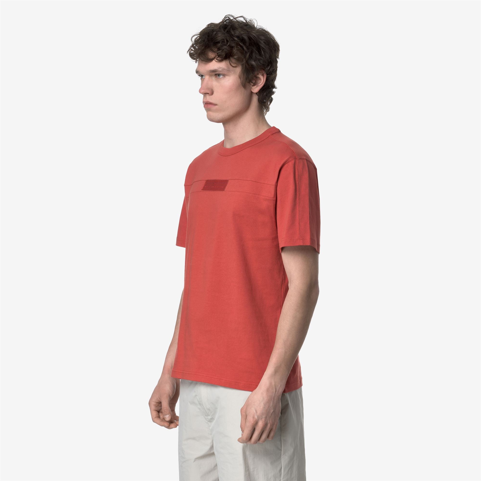 T-Shirts & Top_MAN_FANTOME DOUBLE LABEL_T-Shirt_Red Jasper - Commercial 5
