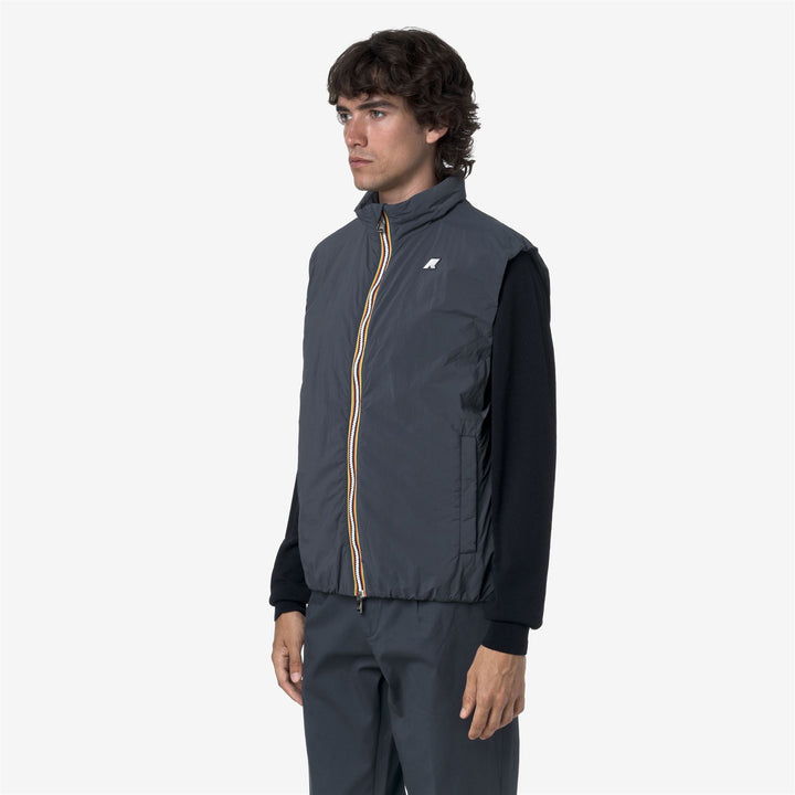 Chaleco aislante azul para hombre con acolchado ecológico 4