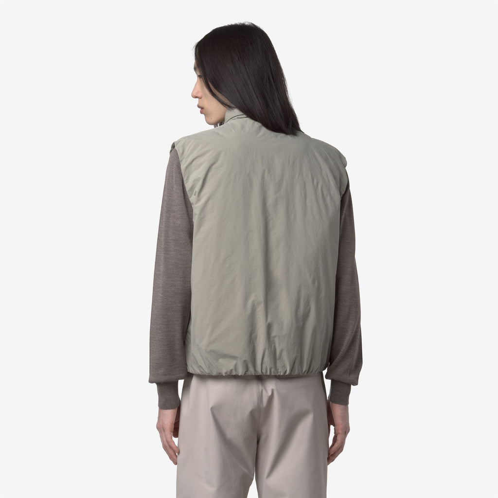 Jackets_MAN_VALEN PLAIN WARM_Vest_Green Oak - Commercial 6