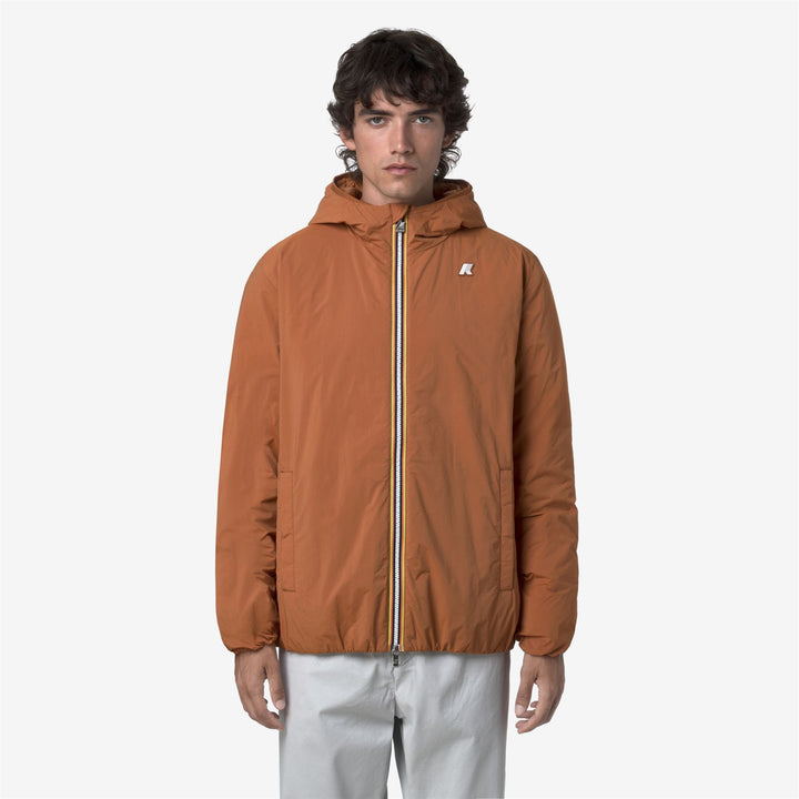 Chaqueta corta aislante naranja para hombre con material reciclado 3