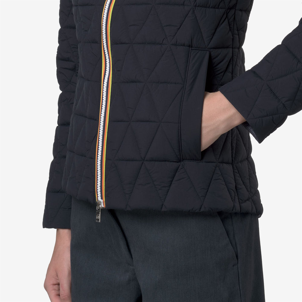 Jackets_WOMAN_LIL DIAMOND QUILTED WARM_Short_Blue Depth - Commercial 7