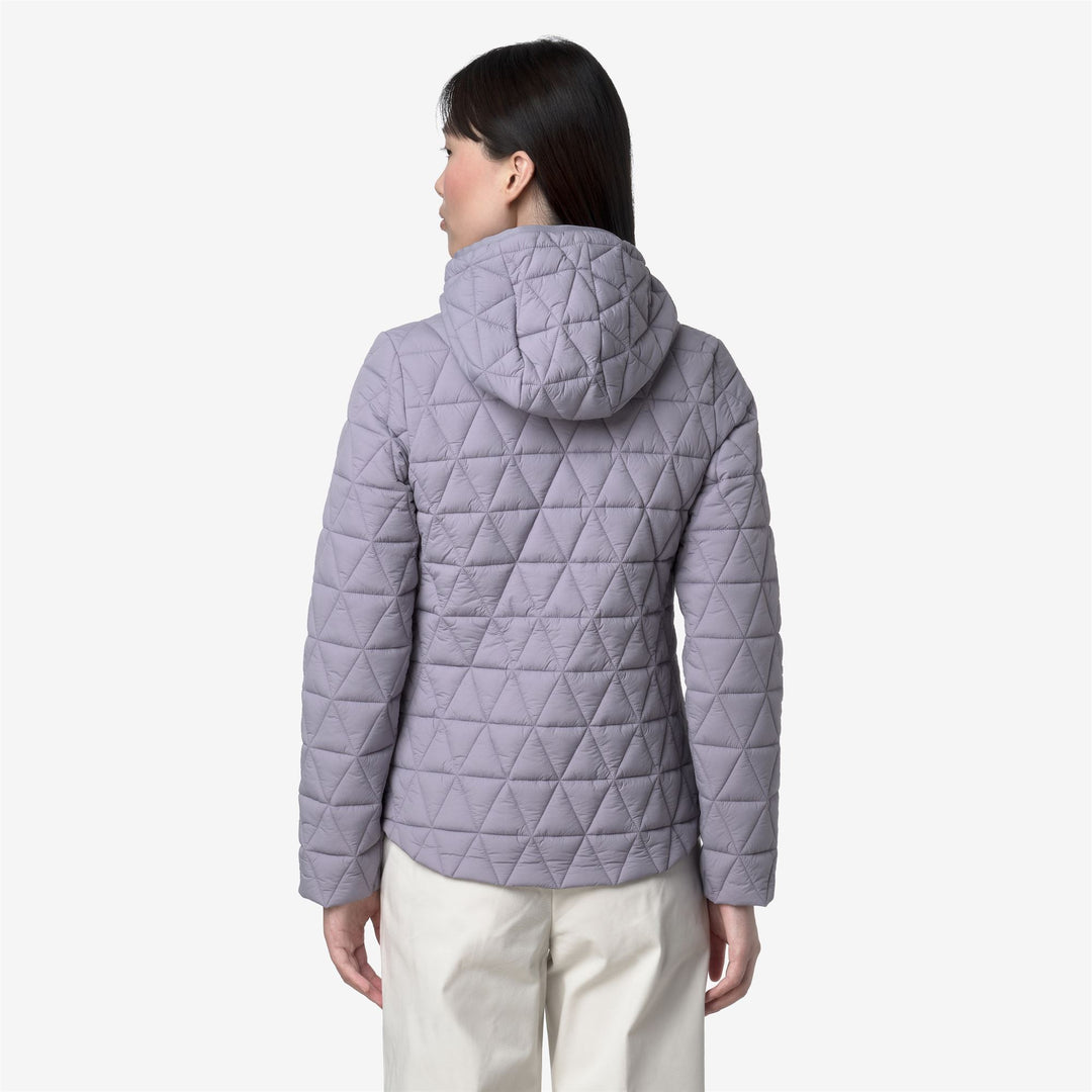 Chaqueta corta acolchada con capucha para mujer en color violeta main