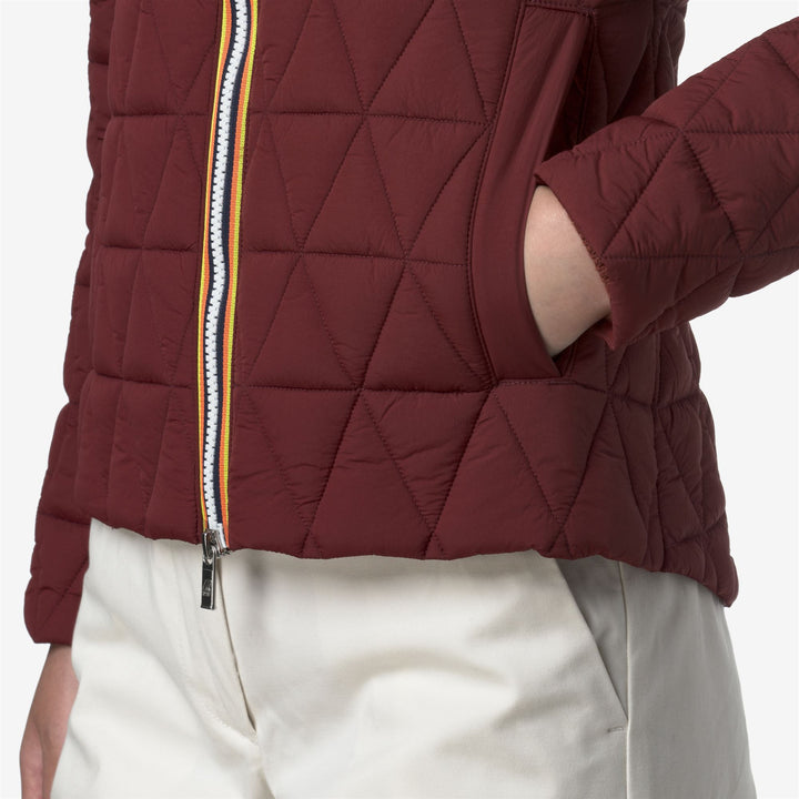 Chaqueta acolchada corta roja para mujer con relleno Primaloft 2