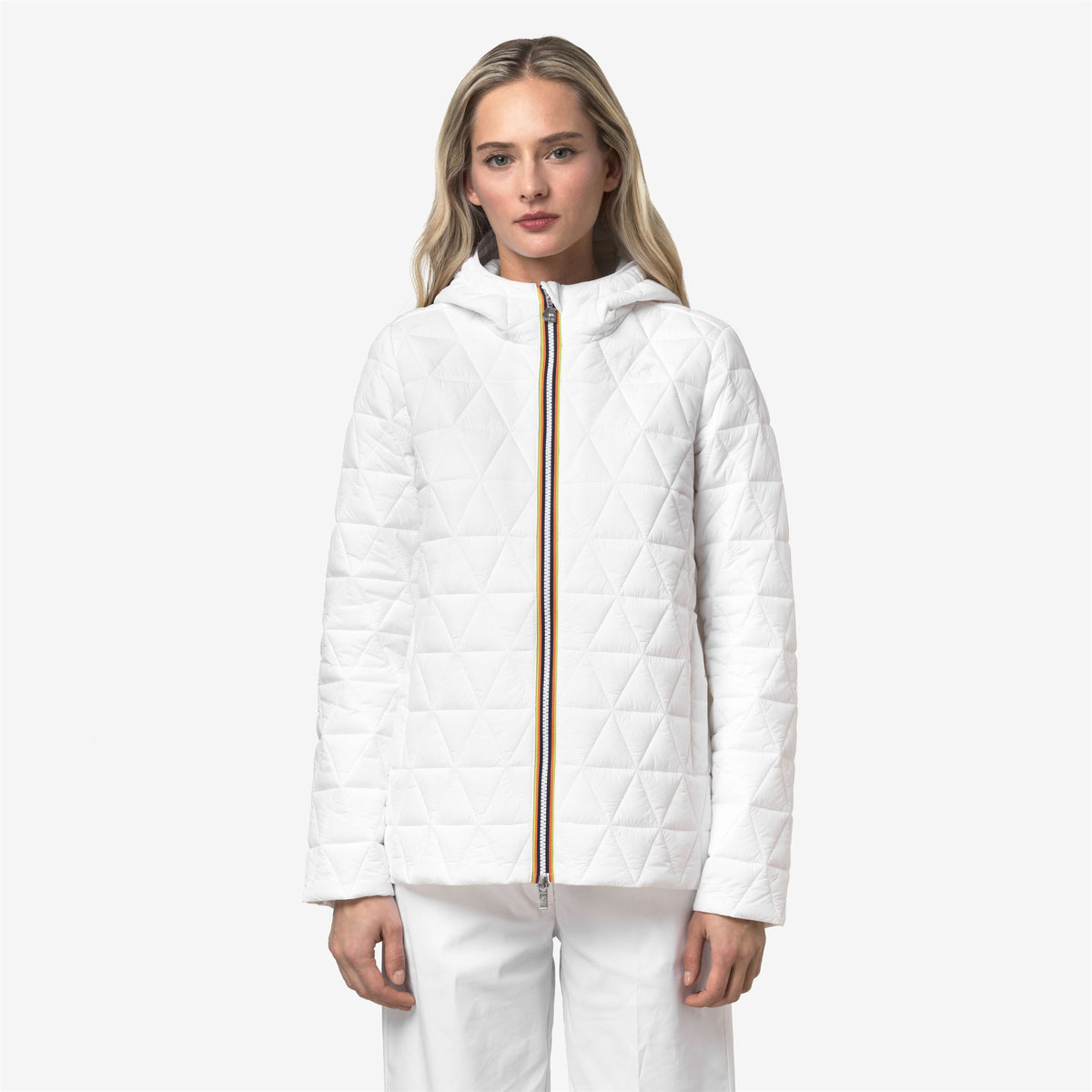 Jackets_Woman_MADLAINE DIAMOND QUILTED WARM_Short_White - White - Commercial 4