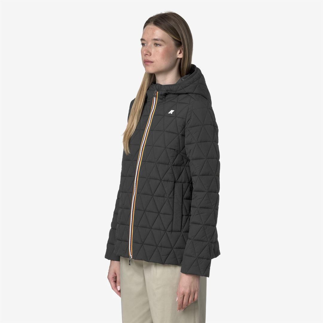Chaqueta corta acolchada gris para mujer con capucha y relleno Primaloft main
