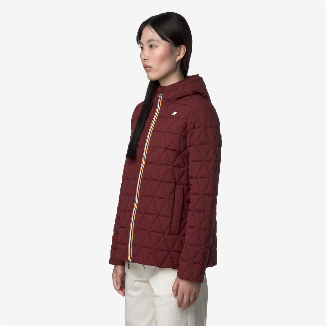 Chaqueta acolchada corta roja para mujer con diseño repelente al agua. main