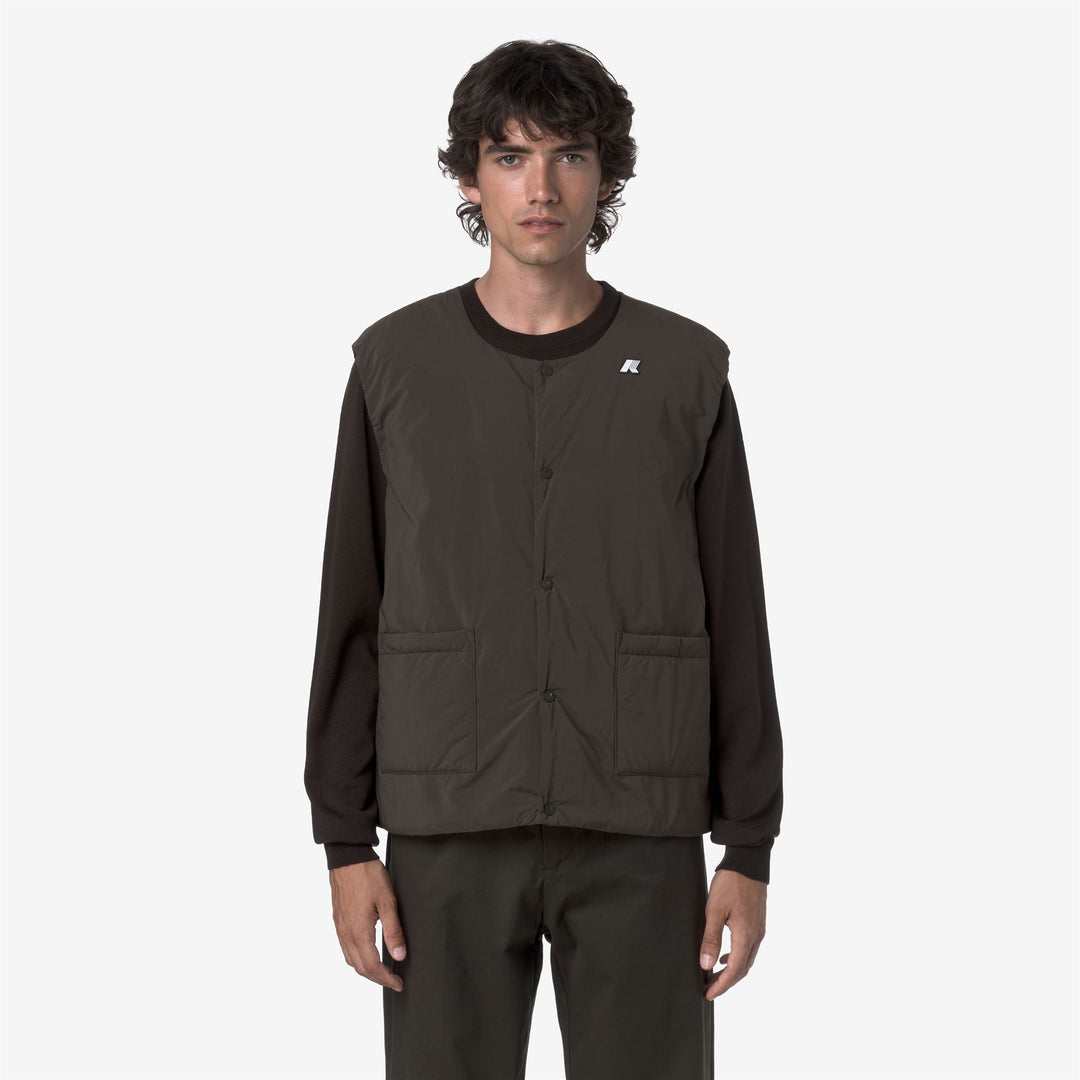 Chaleco aislante ecológico de color oliva negro para hombre main