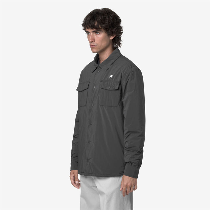 Chaqueta corta aislante gris para hombre con acolchado ecológico 4