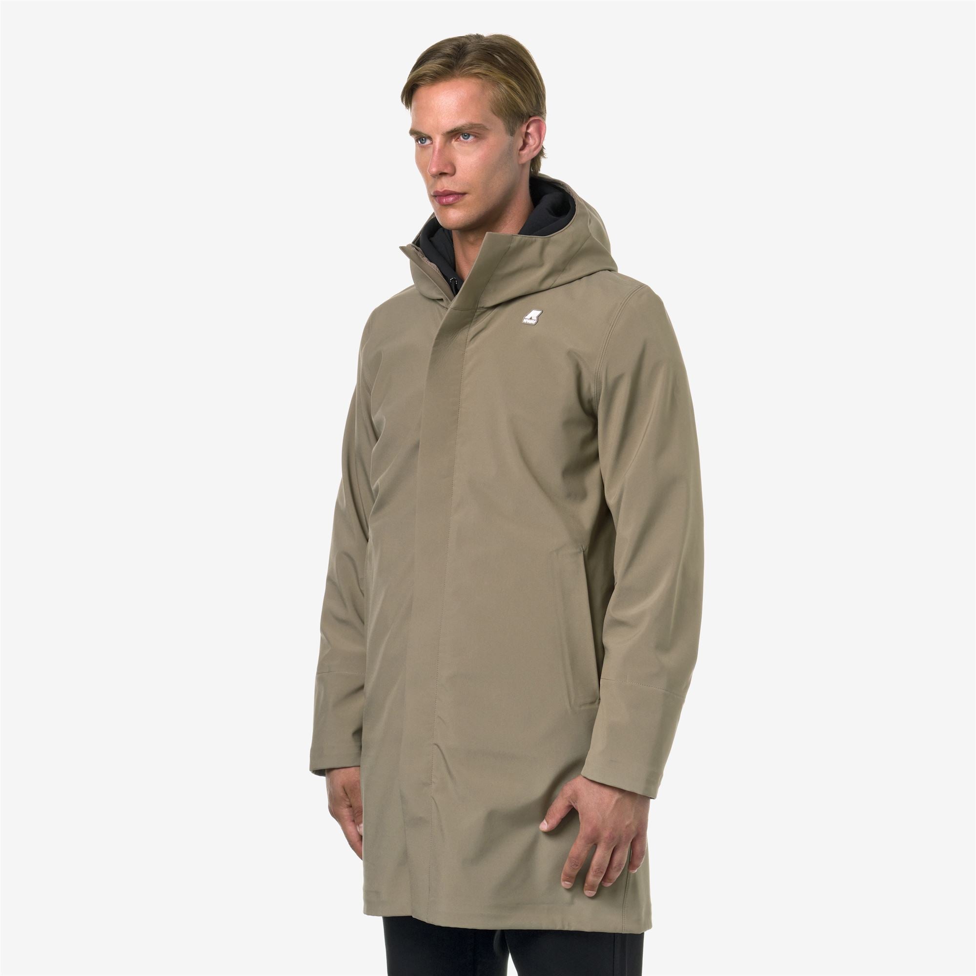 Jackets_Man_THOMAS BONDED_Long_Beige T-Blue D - Commercial 5