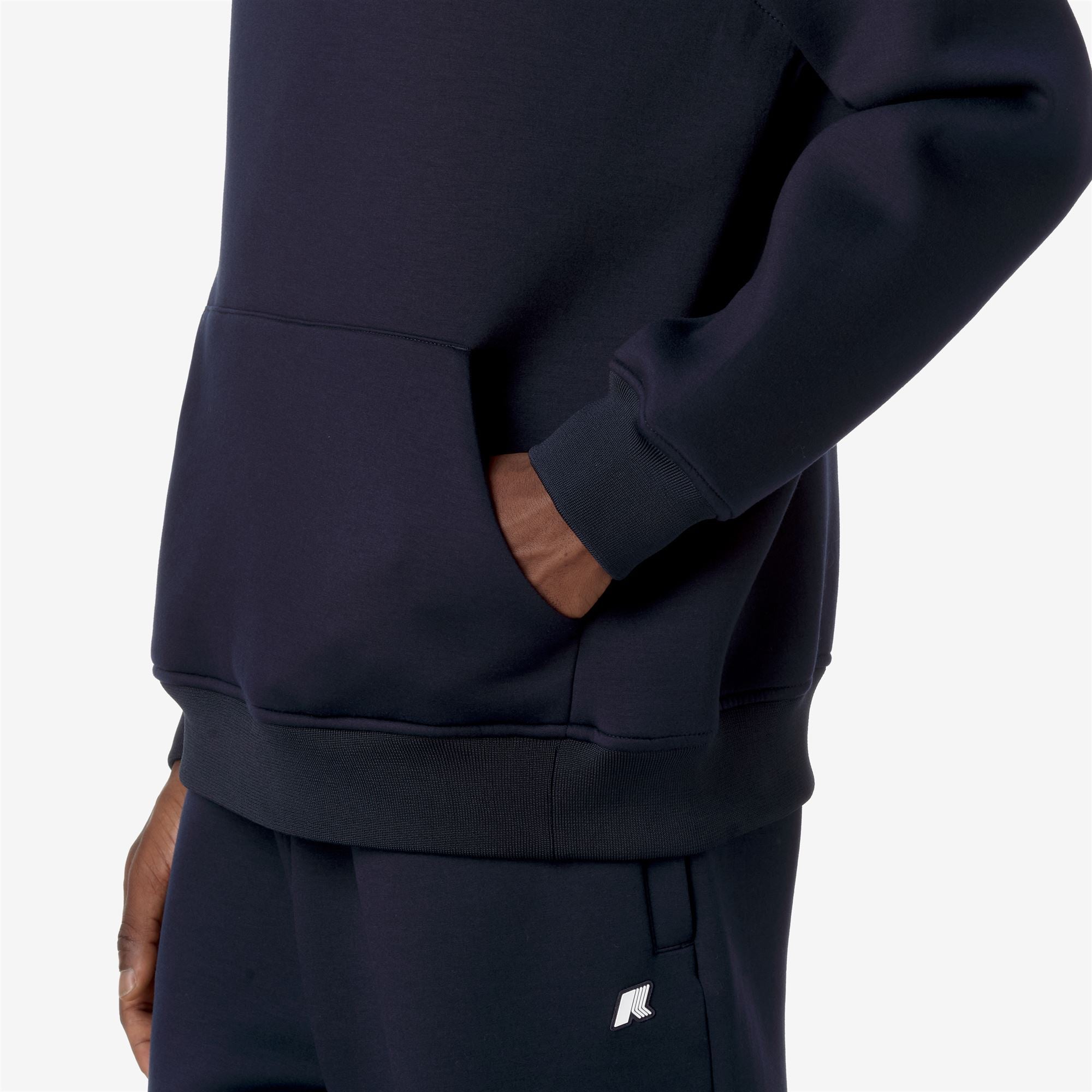 Fleece_MAN_BERNIE SPACER_Pull Over_Blue Depth - Commercial 7