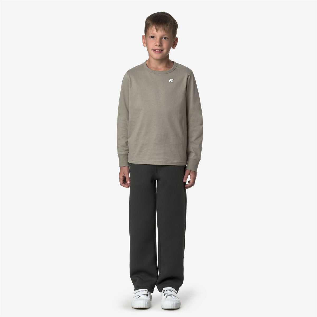 Pants_BOY_P. NUR SPACER_Sport Trousers_GREEN BLACKISH - Commercial 4