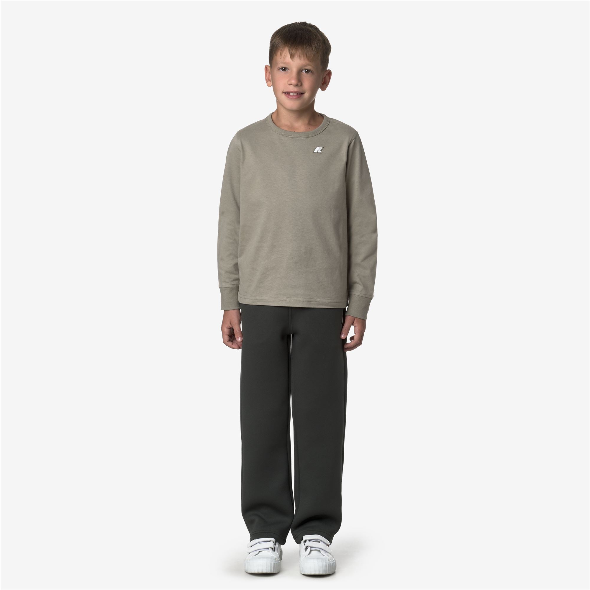 Pants_BOY_P. NUR SPACER_Sport Trousers_GREEN BLACKISH - Commercial 4