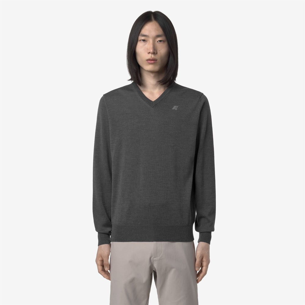 Grey Men's Merino Wool V-Neck Pullover with Ribbed Trims 02