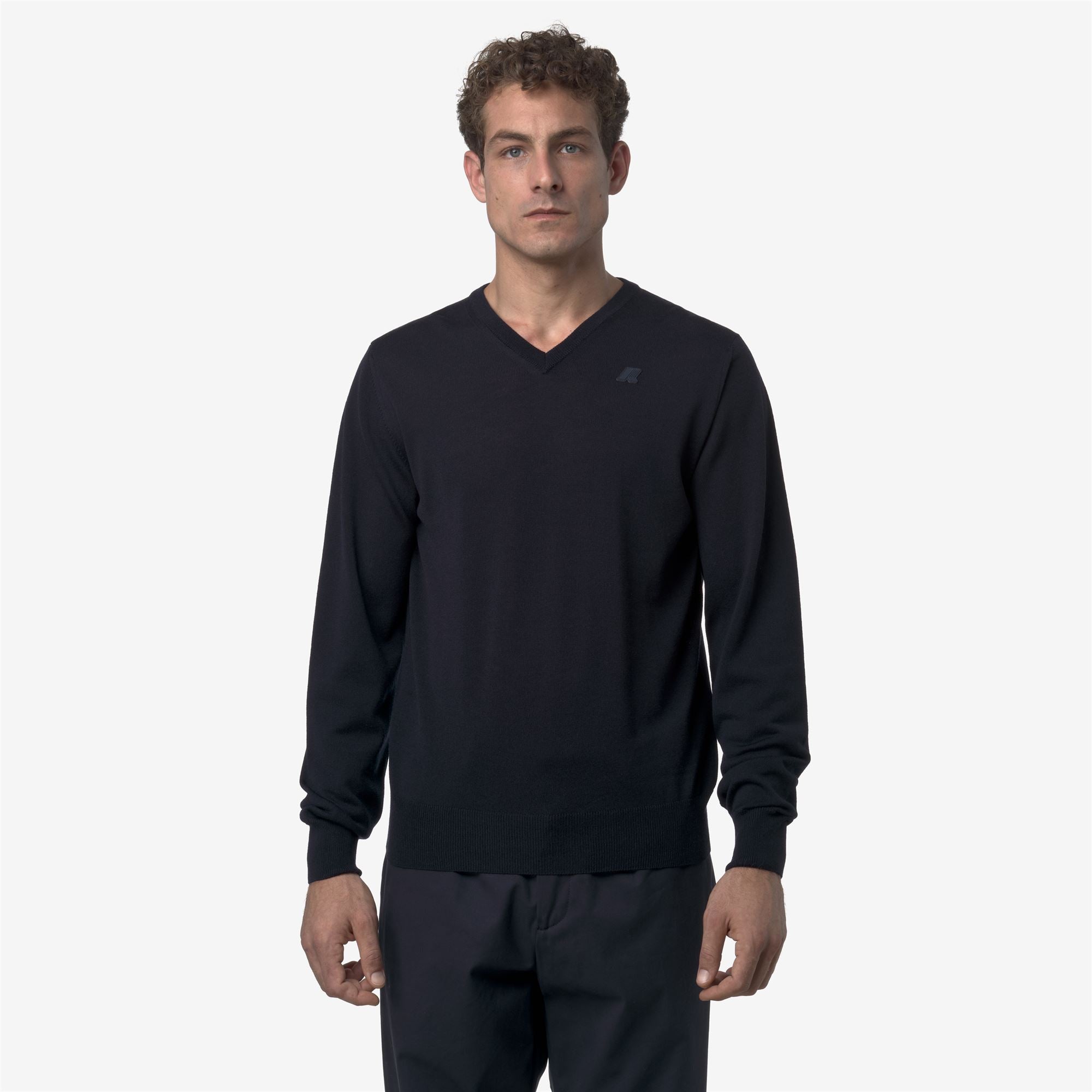 Knitwear_MAN_ANTOINE MERINO_Pull Over_Blue Depth - Commercial 4