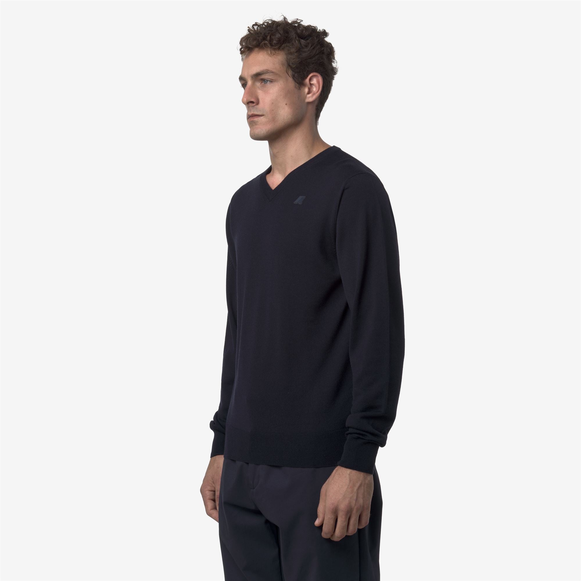 Knitwear_MAN_ANTOINE MERINO_Pull Over_Blue Depth - Commercial 5