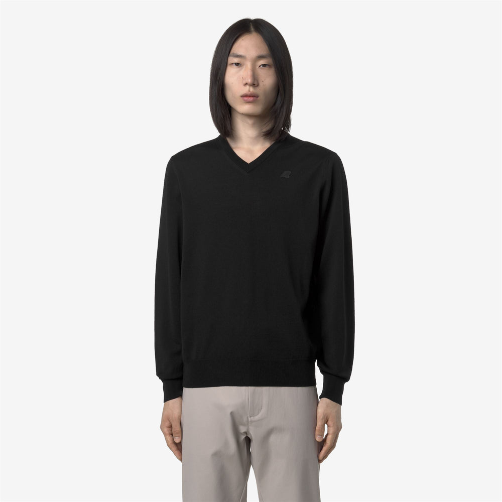 Black Men's Merino Wool V-Neck Pullover Knitwear 02