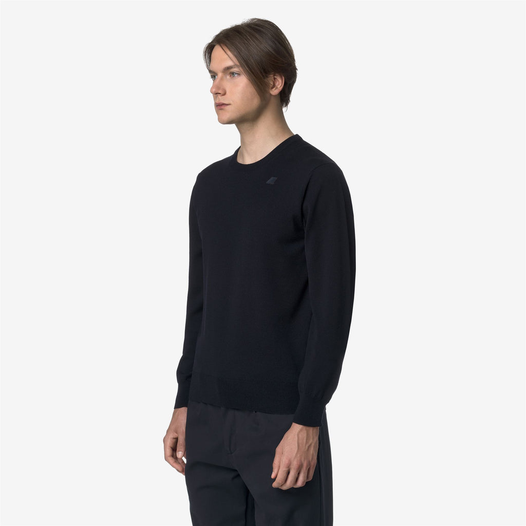 Knitwear_MAN_SEBASTIEN MERINO_Pull Over_Blue Depth - Commercial 5