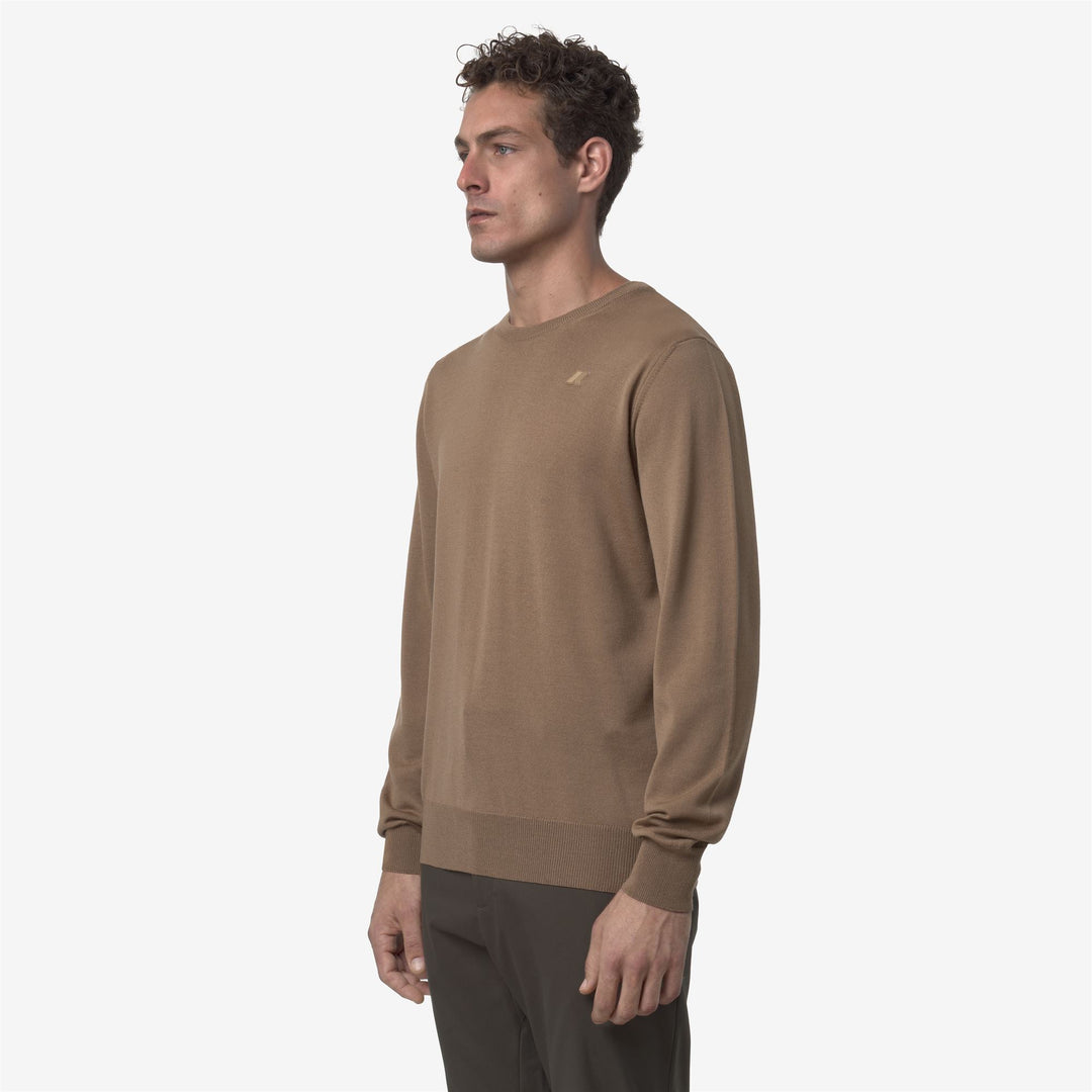 Maglione girocollo in lana merino marrone da uomo main