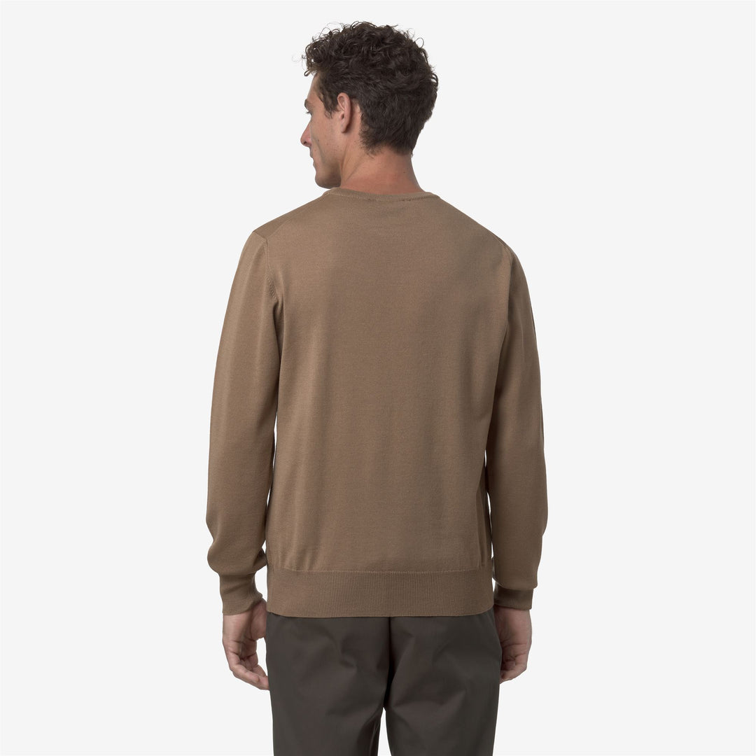 Maglione girocollo in lana merino marrone da uomo main