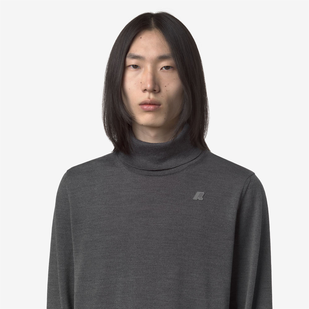 Grey Men's Merino Wool Turtleneck Pullover 02