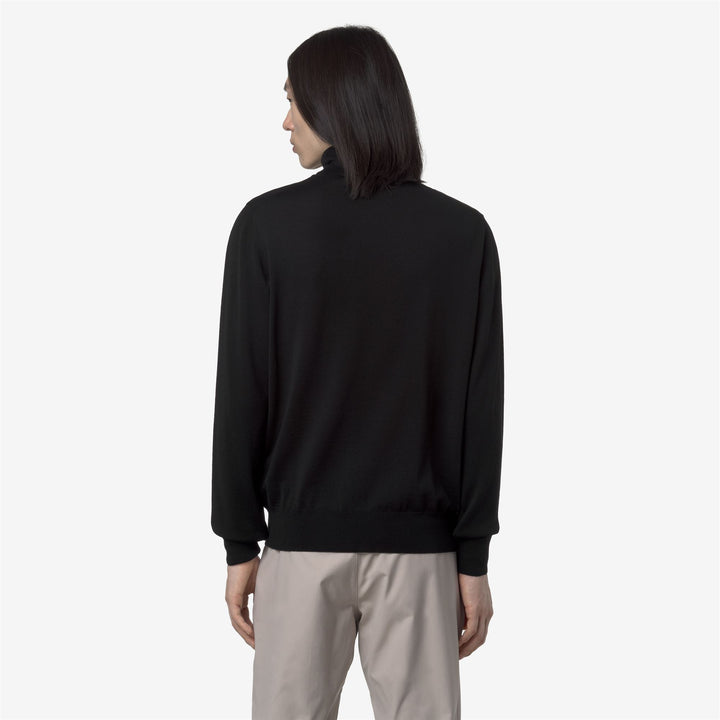 Suéter de cuello alto de lana merino negro para hombre 5