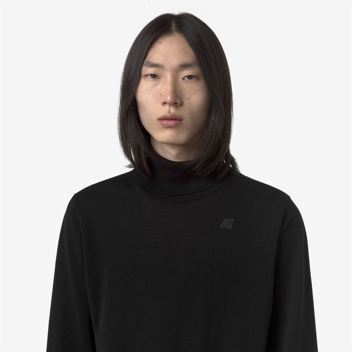 Suéter de cuello alto de lana merino negro para hombre 2