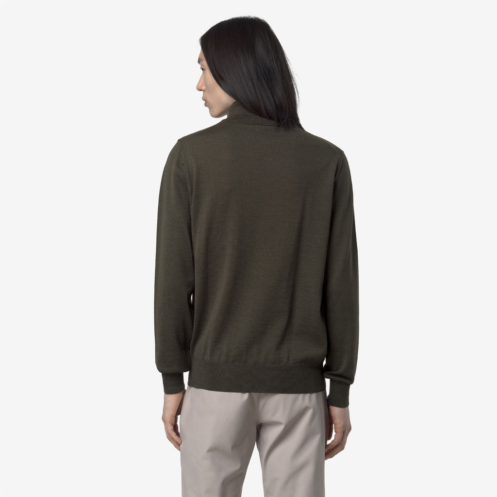 Knitwear_MAN_HENRY MERINO_Pull Over_GREEN BLACKISH - Commercial 6