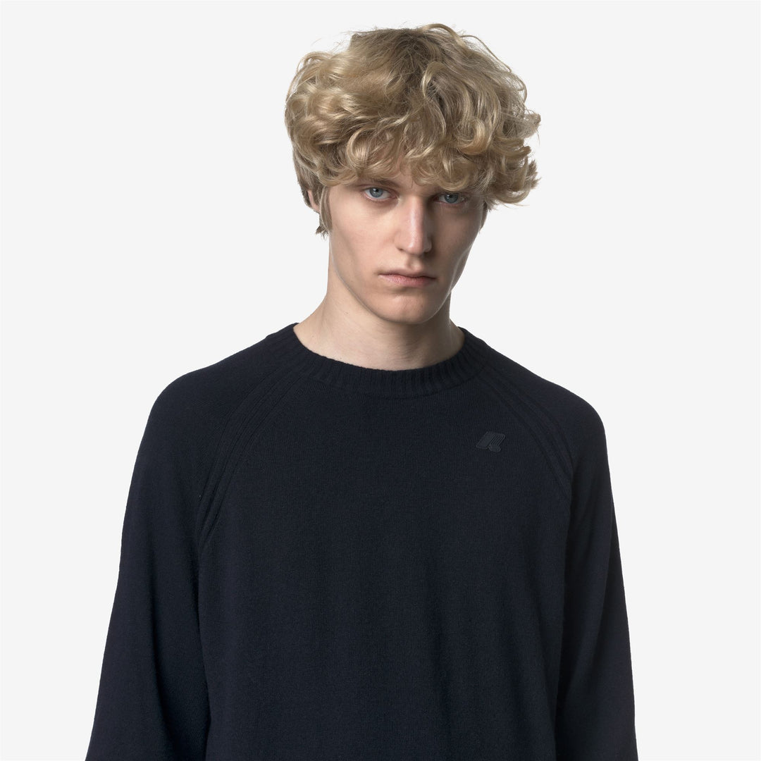 Jersey de cuello redondo de lana de cachemira azul para hombre con ribetes acanalados main