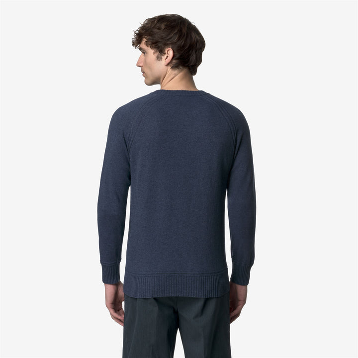 Maglione girocollo in lana e cashmere blu da uomo 5