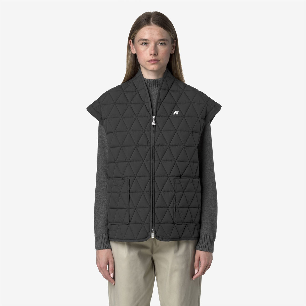 Jackets_WOMAN_SALOIRE DIAMOND QUILTED WARM AF_Short_Grey Shadow Dk - Commercial 4