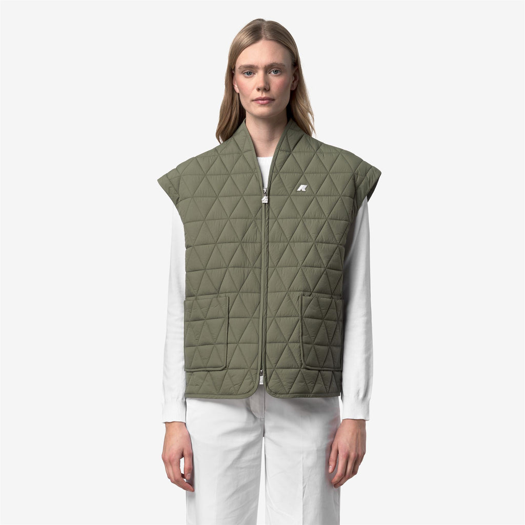 Jackets_Woman_SALOIRE DIAMOND QUILTED WARM AF_Short_Green Lichen - Commercial 4