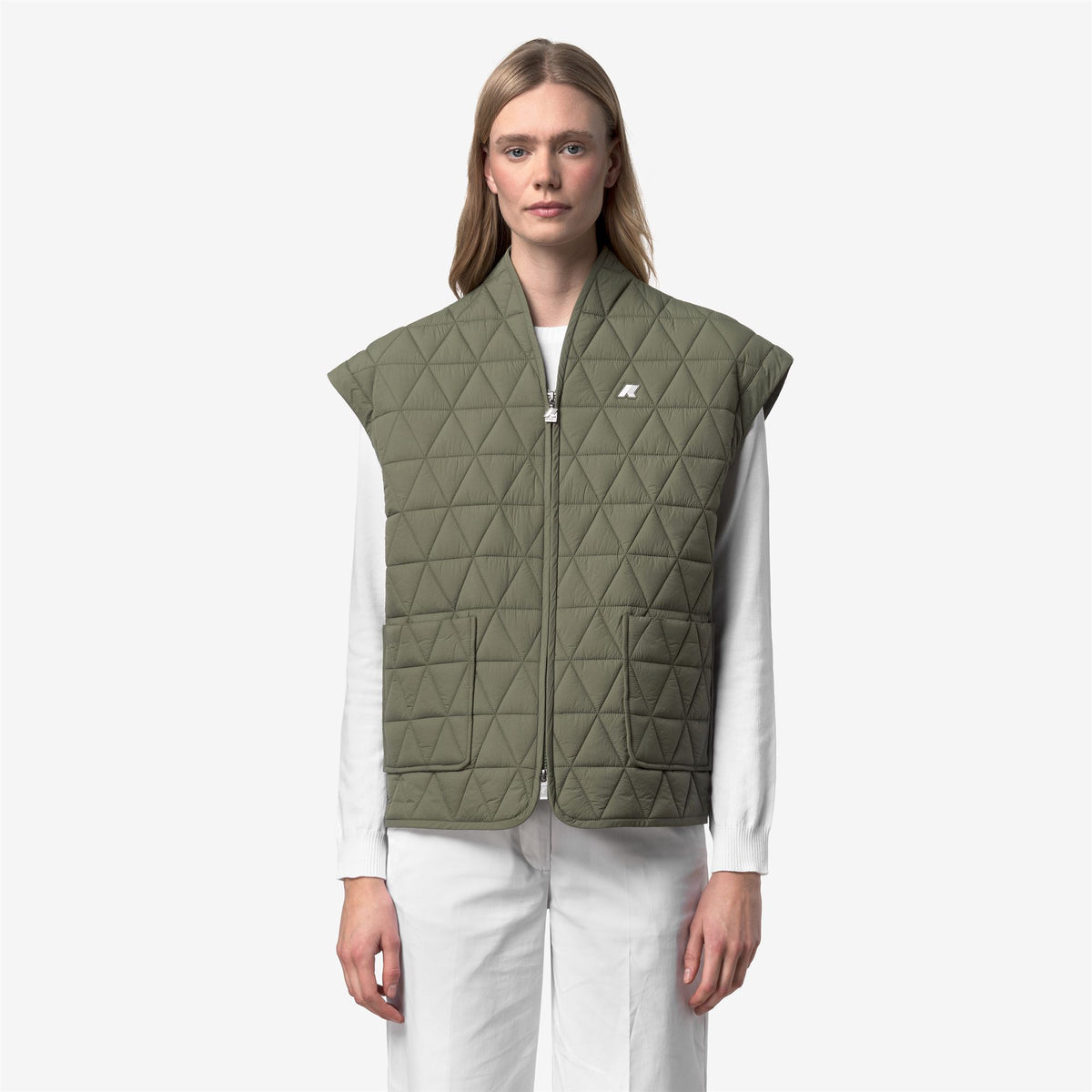 Jackets_Woman_SALOIRE DIAMOND QUILTED WARM AF_Short_Green Lichen - Commercial 4